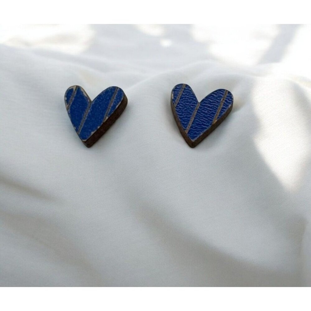 Mini Wood Heart Shaped Stud Earrings Blue Striped 1/2 Inch
